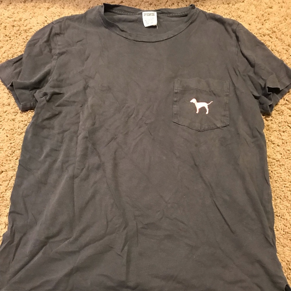 vs pink t-shirt